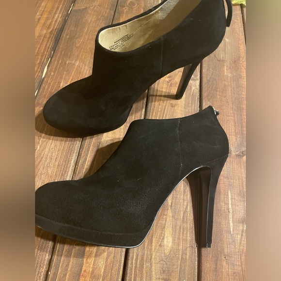 Nine West Haywire Black Suede Zip up Back heels |women’s 7.5 | - Picture 13 of 13